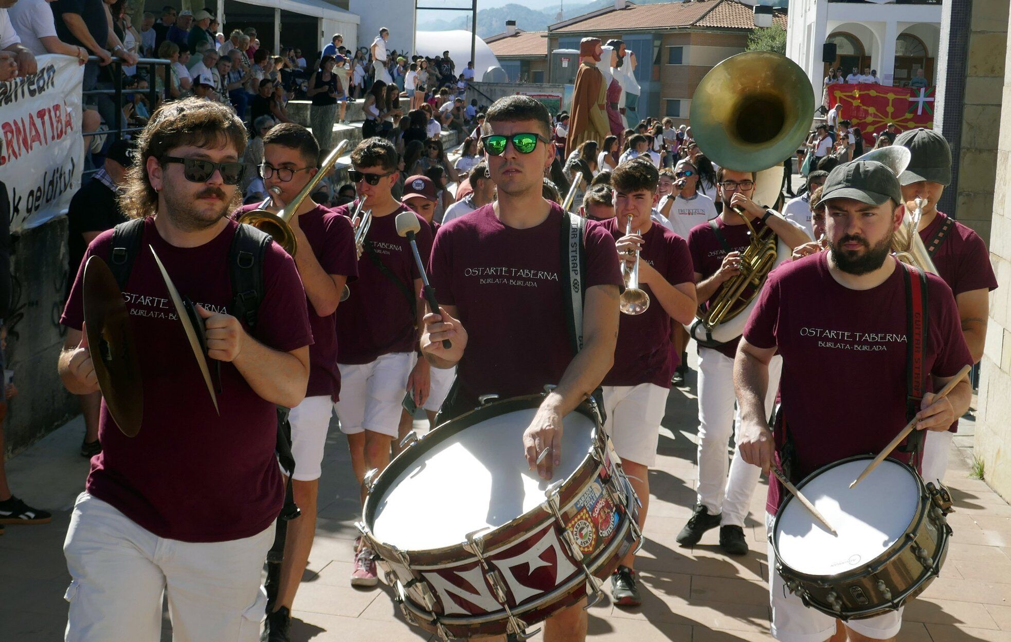 Fotos del chupinazo de fiestas de Irurzun