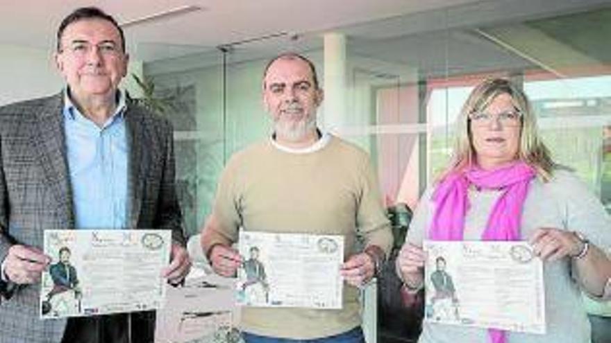 El historiador Tomás Urzainki, el alcalde Alberto Ilundáin y la edil de Cultura Cecilia Antolín. El historiador Tomás Urzainki, el alcalde Alberto Ilundáin y la edil de Cultura Cecilia Antolín.