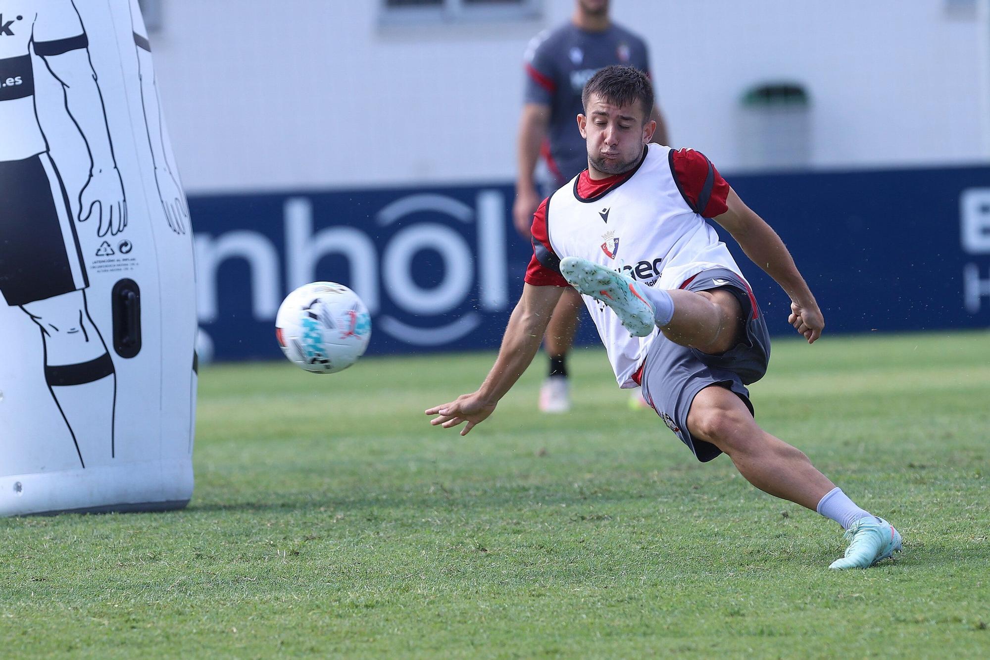 Fotos del entrenamiento de Osasuna (25/07/2025)