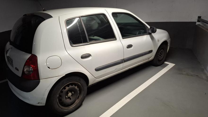 Amorebieta subasta un coche de la policía municipal
