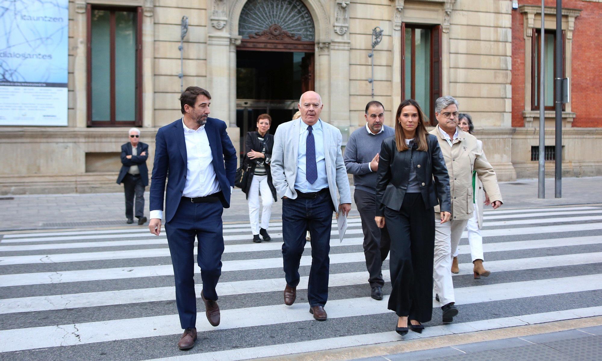 Fotos del pleno del Parlamento de Navarra del 9 de octubre