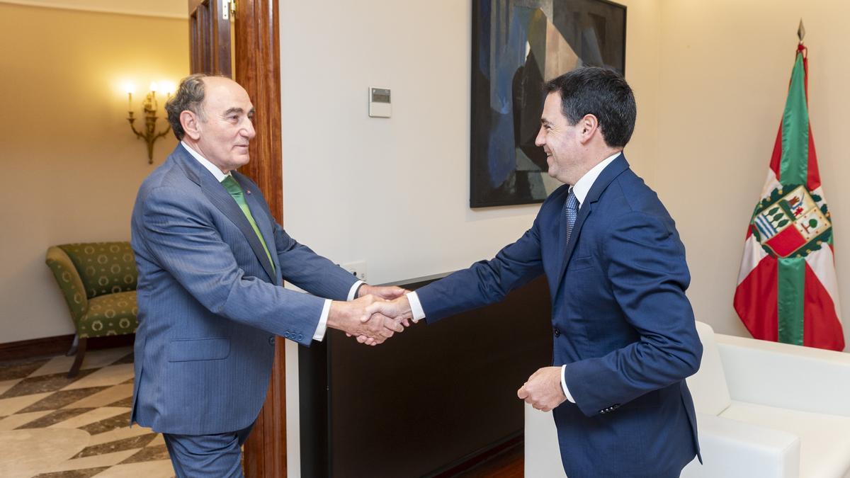 El presidente de Iberdrola, Ignacio Galán, y el Lehendakari, Imanol Pradales.