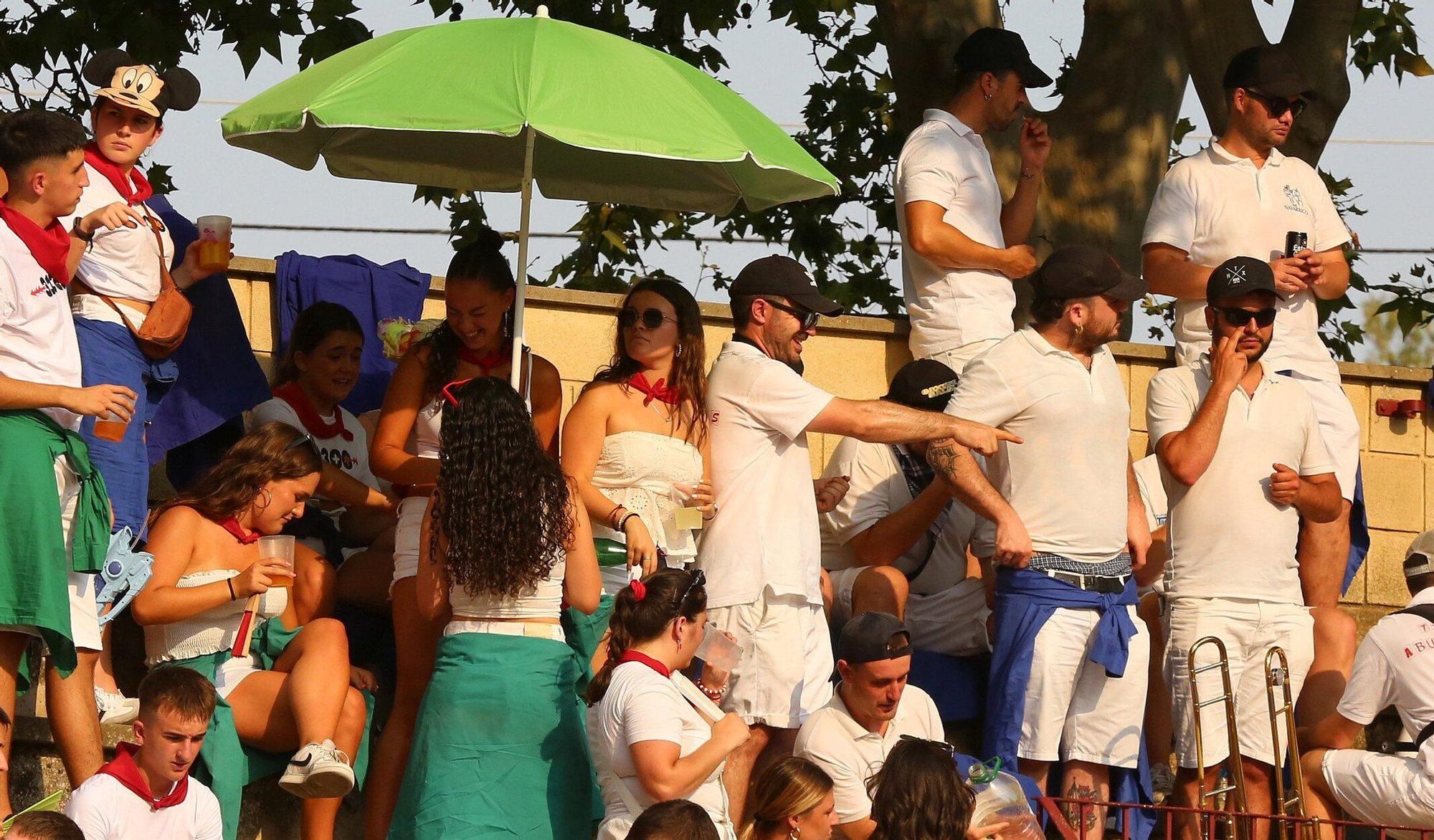Fotos de la tercera corrida de toros de fiestas de Tafalla
