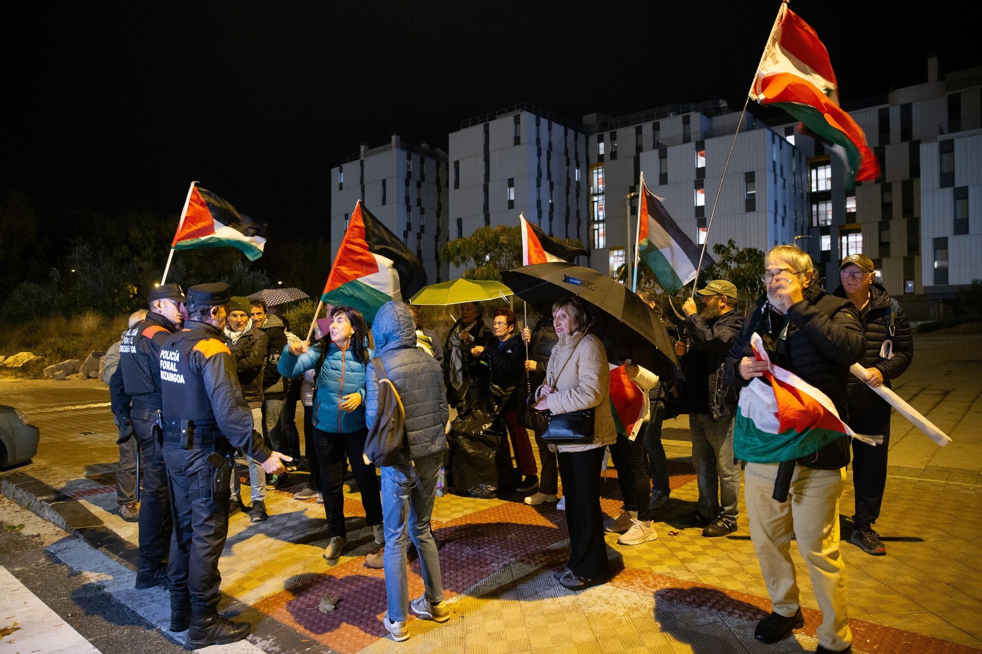 Protesta de BDZ Nafarroa por la participación de Israel en el Campeonato del Mundo de Trampolín