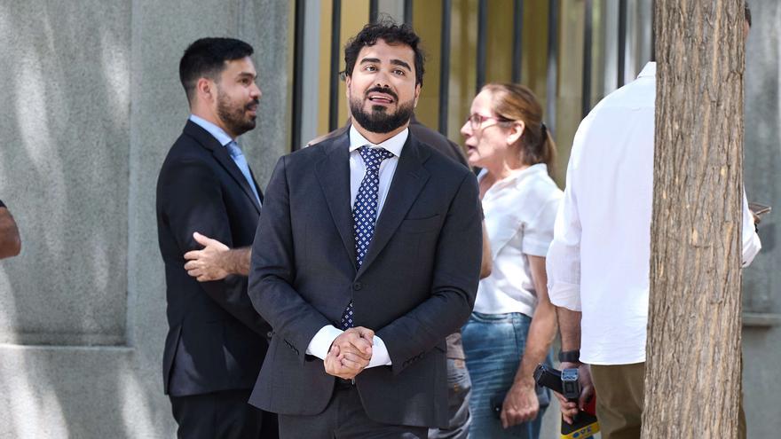 La Eurocámara sanciona con 3.600 euros a 'Alvise' por un vídeo criticando al eurodiputado y exministro López Aguilar