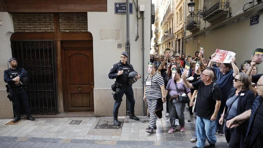 La jueza de la dana cita al portavoz del PP en Les Corts y al dueño de El Ventorro