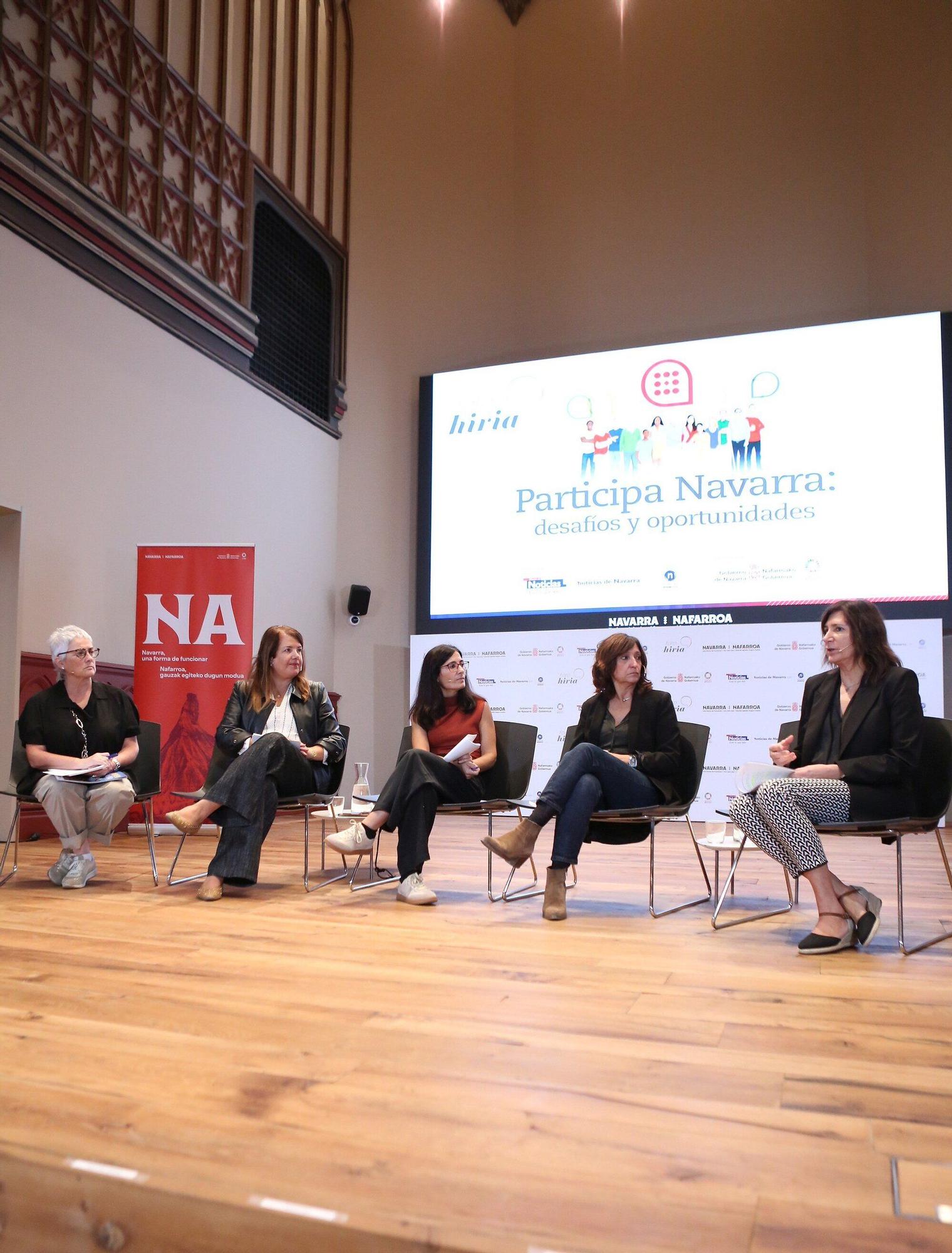 Fotos del Foro Hiria 'Participa Navarra: desafíos y oportunidades'