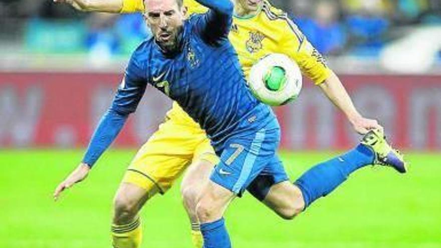 Francia se aleja del Mundial