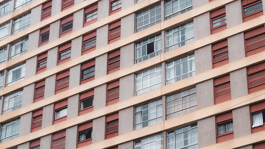 Los hogares destinan 7,7 años de su salario y el 34 % de sus ingresos al pago de una casa