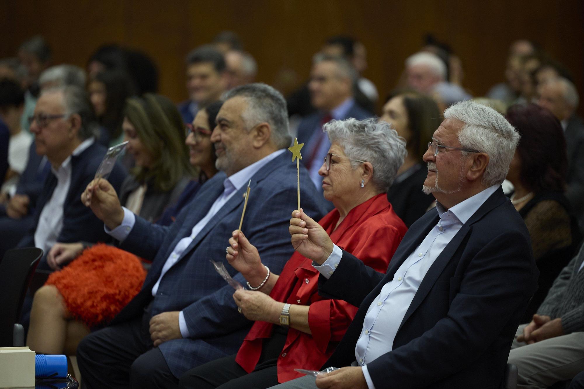 Fotos del homenaje de la UPNA a las personas que llevan 25 años trabajando en la Universidad