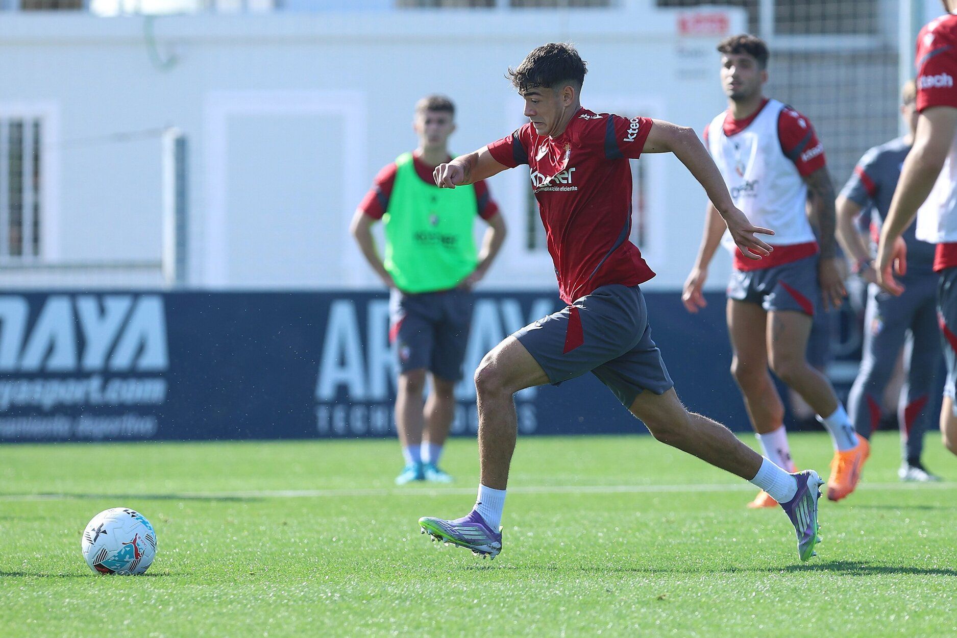 Fotos del entrenamiento de Osasuna (14/10/2025)