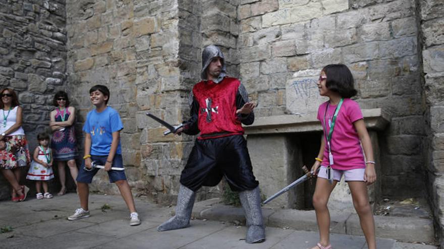 Visita guiada y teatralizada a las murallas.