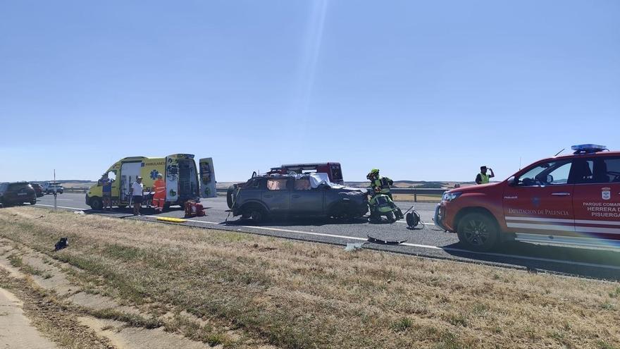 Cuatro personas de la misma familia mueren en un accidente de tráfico en Palencia