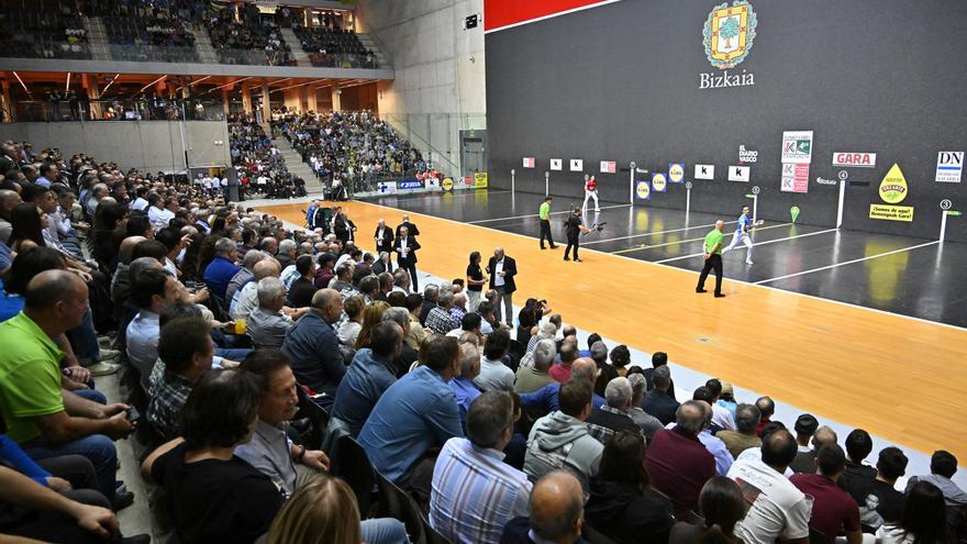 Los pelotaris profesionales denuncian la política de reducción de plantilla de las empresas: "No se nos escucha y no se producen cambios reales"