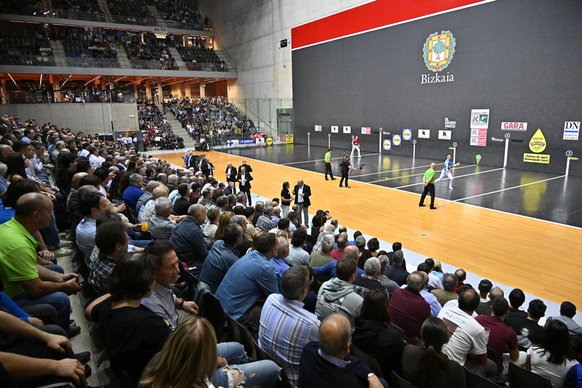 En imágenes: Etxeberria se hace con su primera txapela del Cuatro y Medio en Bilbao (22 - 11)