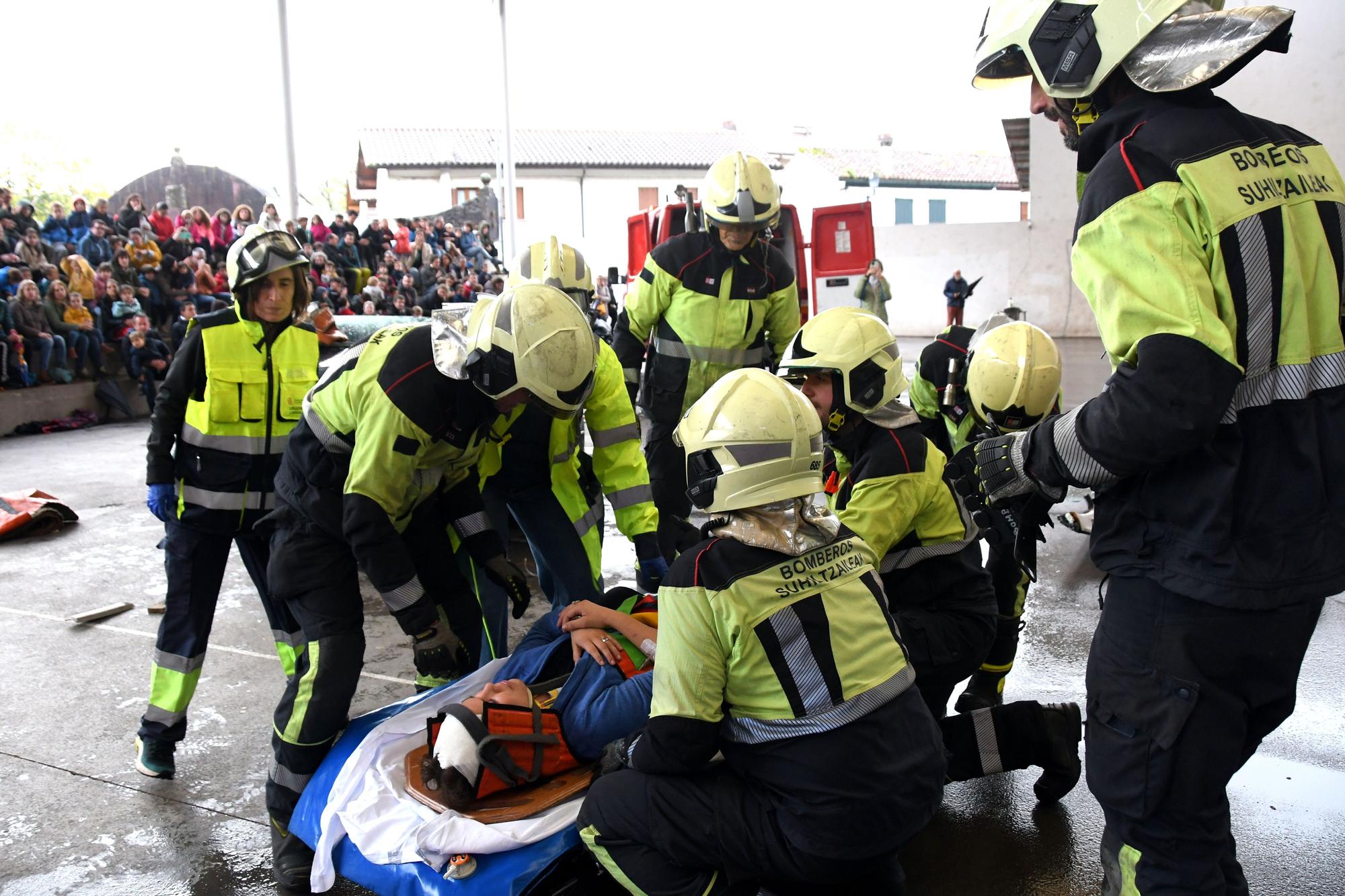 Las sirenas rompen el silencio de Elizondo
