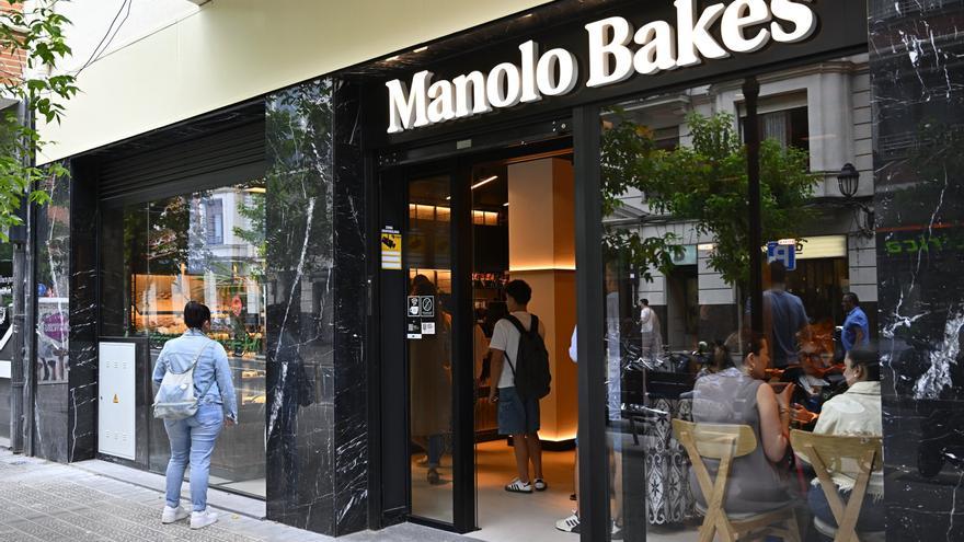 Manolo Bakes abre local en el Casco Viejo