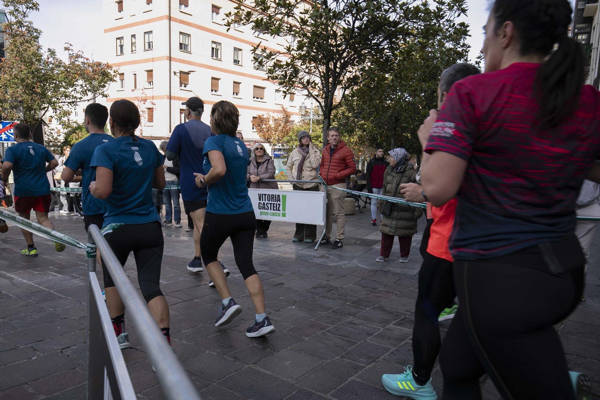 En imágenes: Miles de personas participan en La Conquista de la Almendra