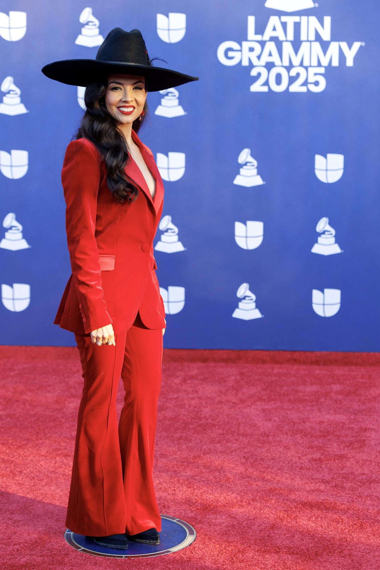 Las mejores fotos de la alfombra roja de los Latin Grammy 2025
