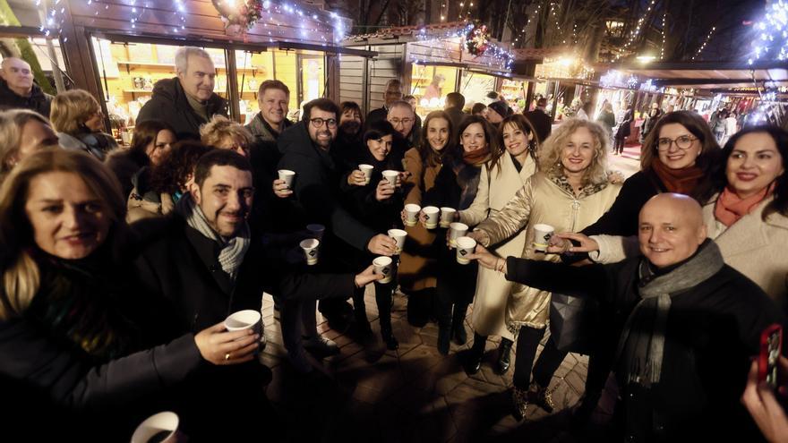 La Florida se sumerge en la Navidad con su mercado y el Belén