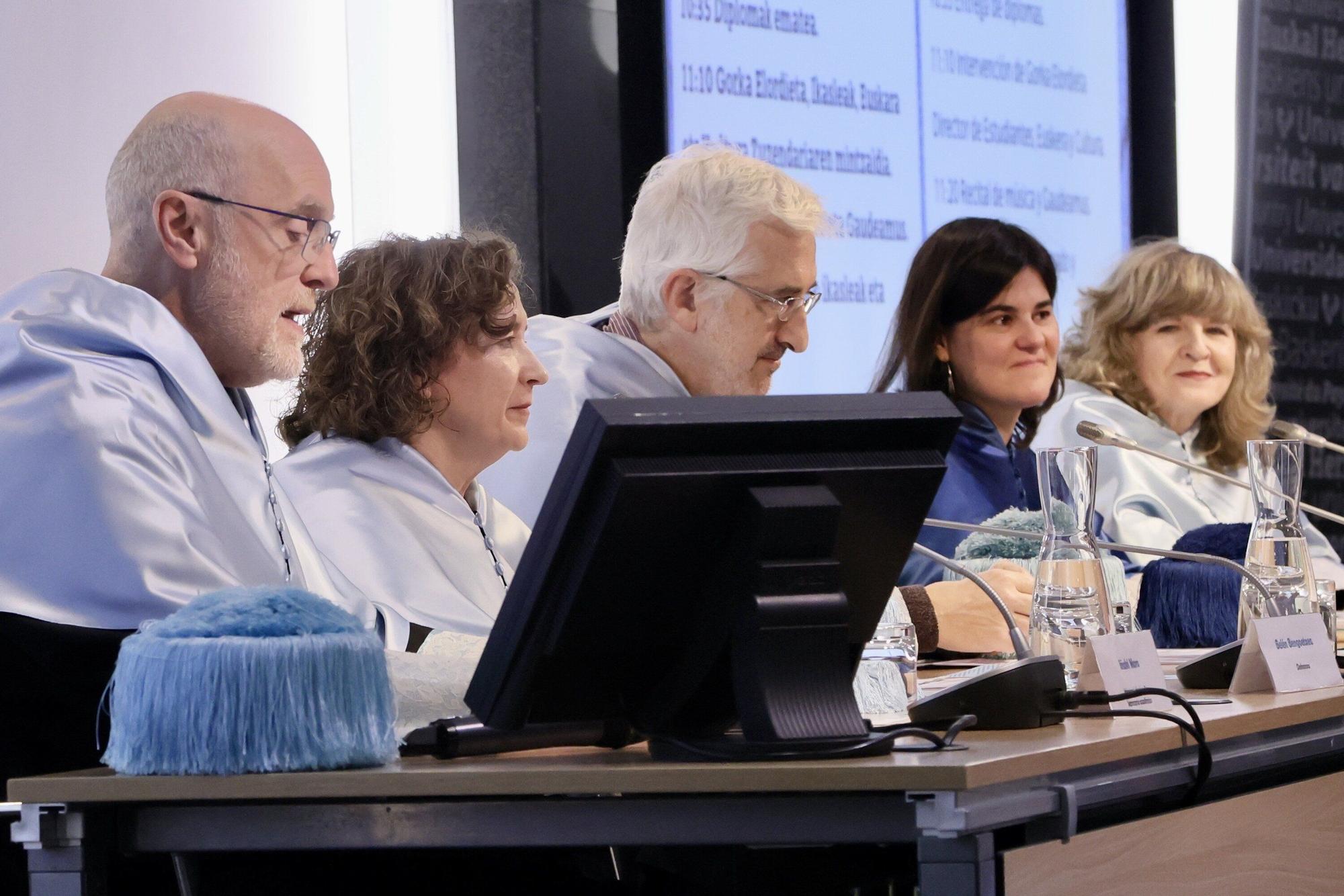 En imágenes: Graduación de alumnos de la Facultad de Letras