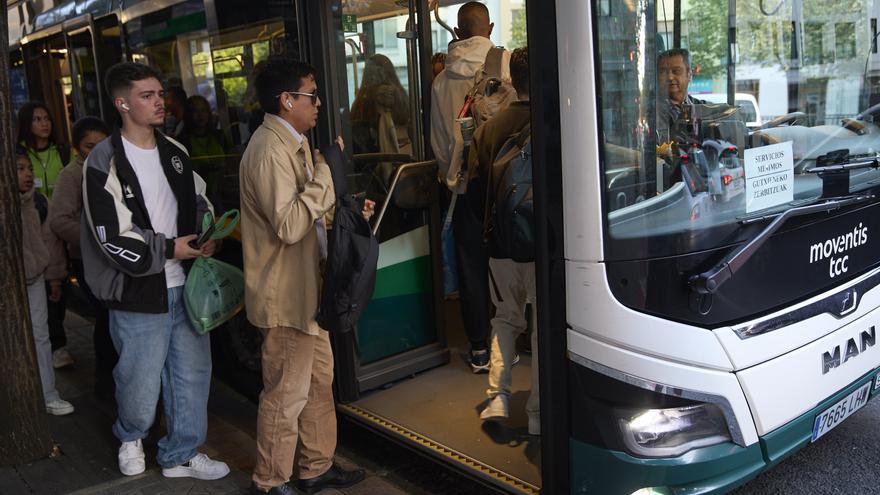 El 85% de conductores de villavesas secunda los paros parciales en su sexta jornada