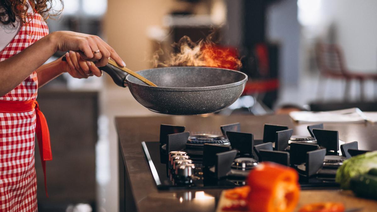 Cocinando en una sartén