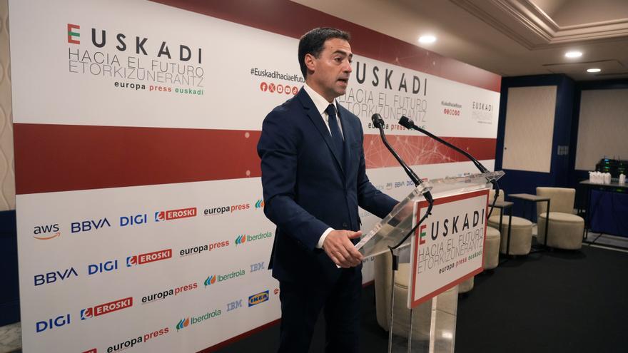 Pradales urge a Sánchez a culminar el Estatuto vasco antes de terminar el año