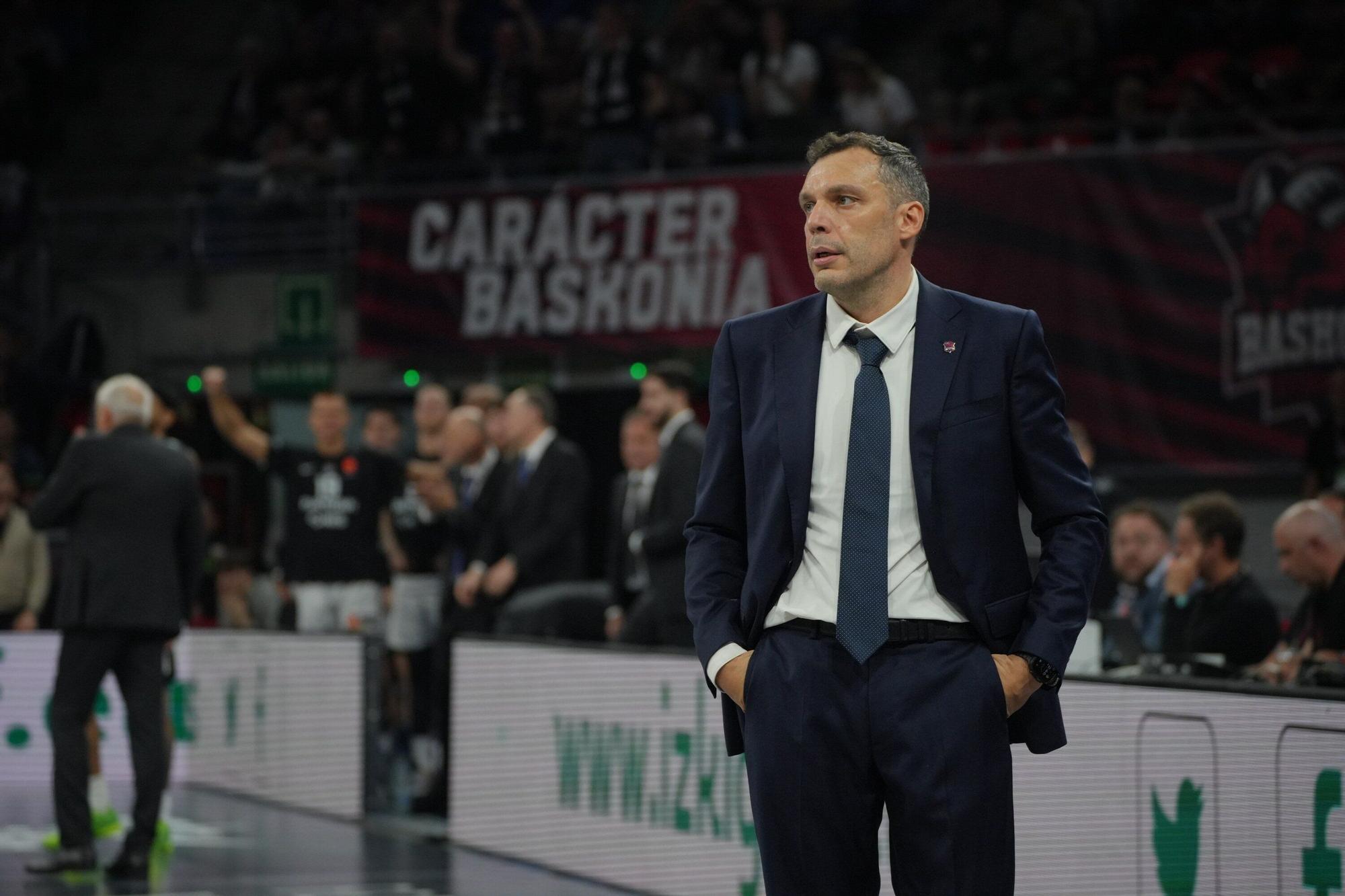 Todas las fotos del Baskonia-Partizan en el Buesa Arena