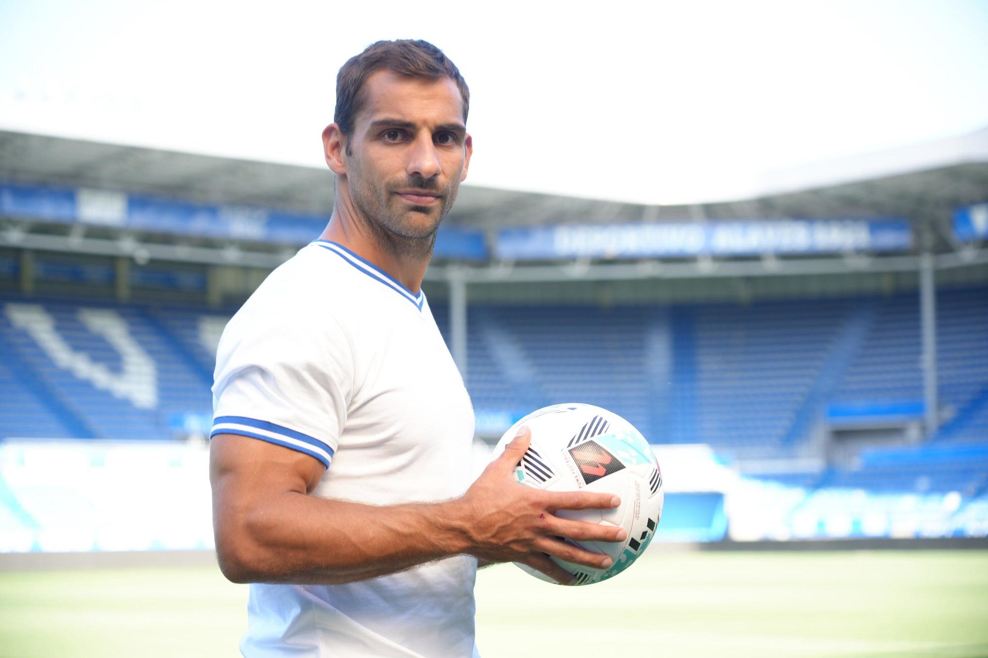 En imágenes: Jonny Otto, titular indiscutible del Deportivo Alavés