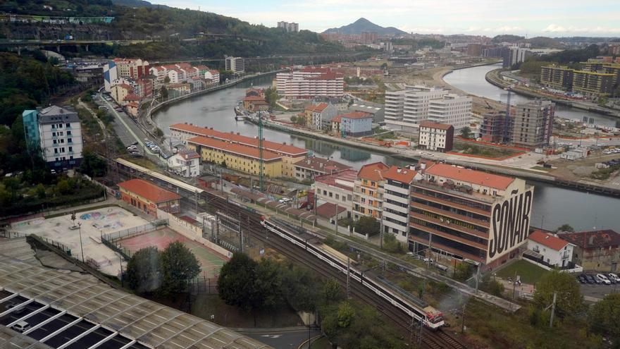 Los pliegos para integrar el tren en Olabeaga y del concurso de ordenación urbana se aprobarán este 2025