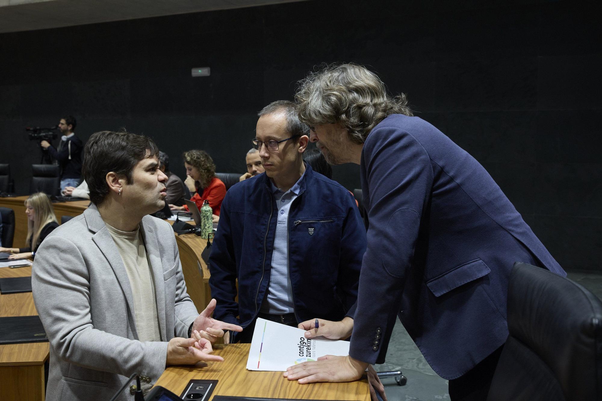 Fotos del pleno del Parlamento de Navarra (20 de noviembre de 2025)