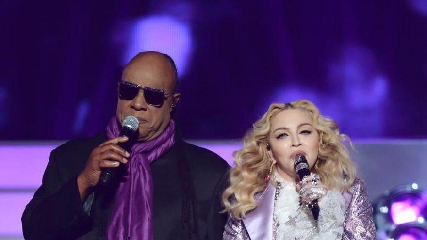Hacienda reclama a Stevie Wonder la irrisoria cantidad de 650 dólares