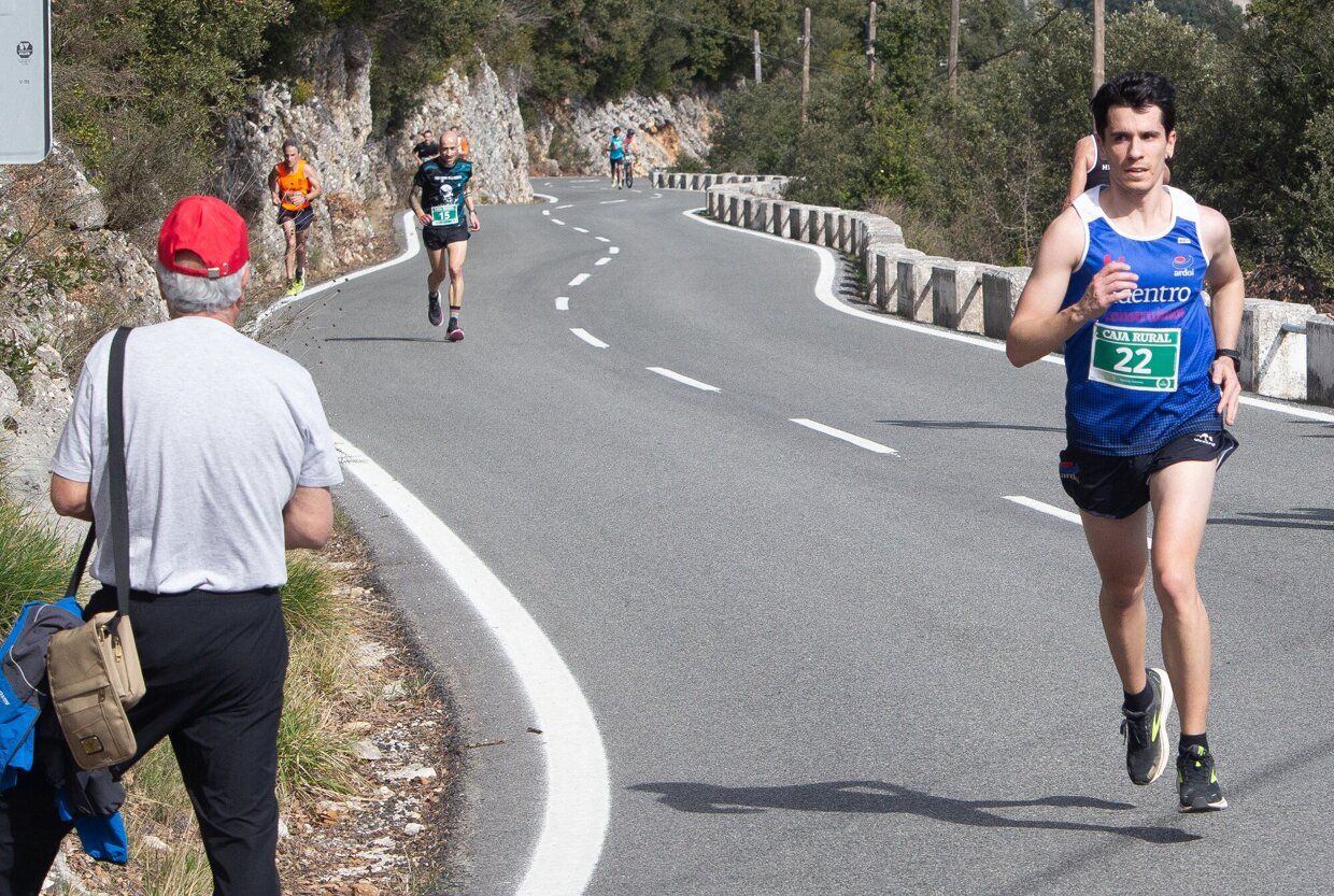 El calor no puede con el Cross de Etxauri