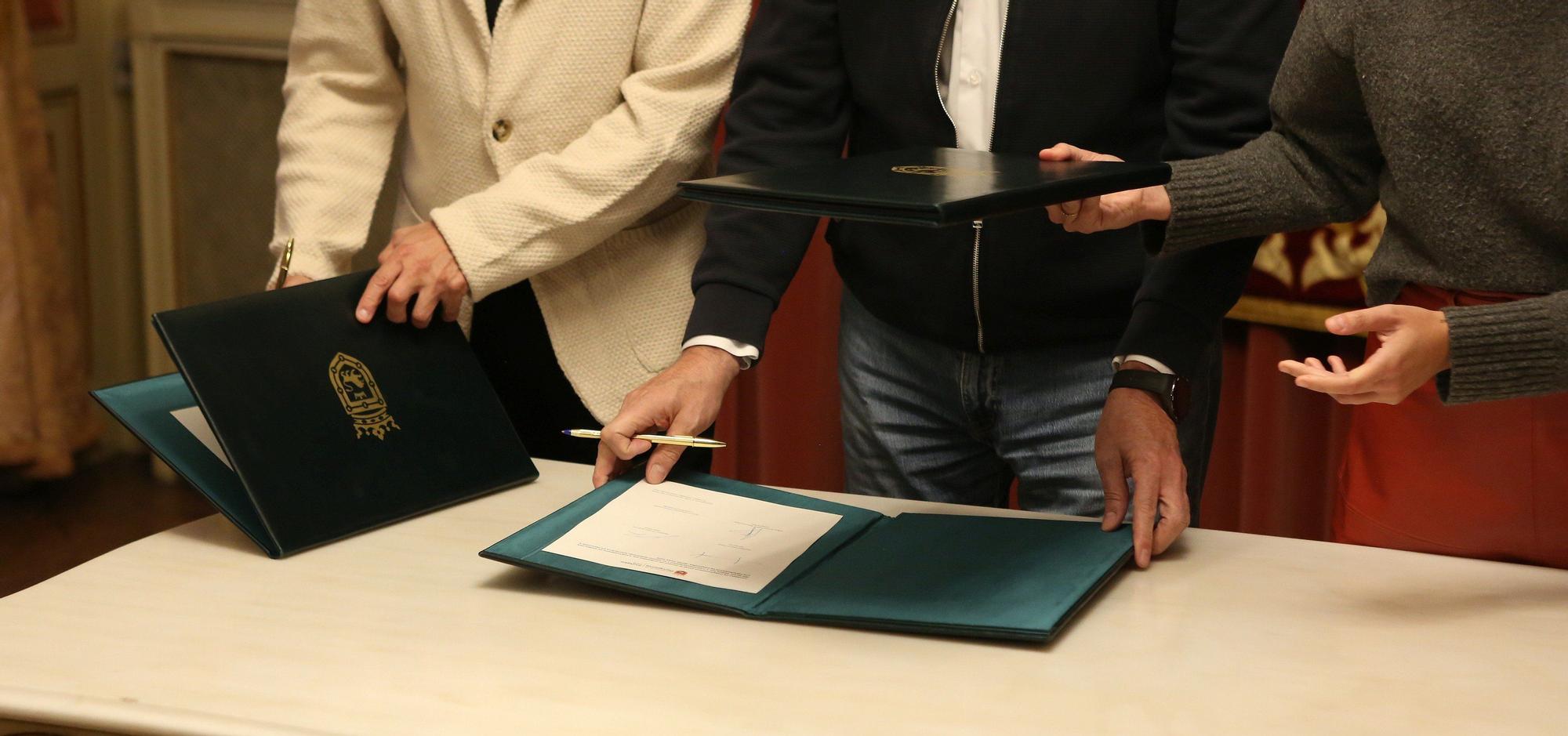 EH Bildu, Geroa Bai y Contigo Zurekin, firman, junto a PSN, el presupuesto de Pamplona 2026