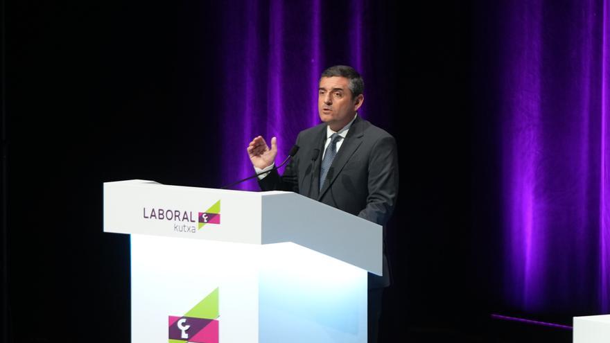 Laboral Kutxa muestra el futuro de su banca cooperativa: crecimiento en Catalunya, computación cuántica y nueva relación con los clientes