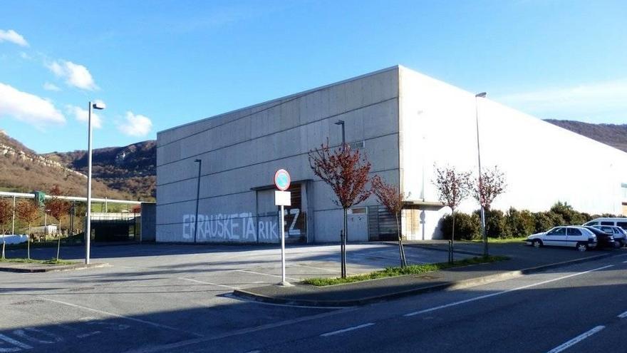 La zona para autocaravanas se ubicará en el parking del polideportivo.