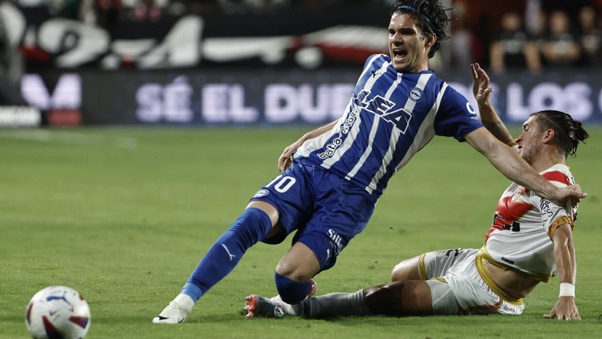 Ianis Hagi, sin signos de rebeldía en el Alavés