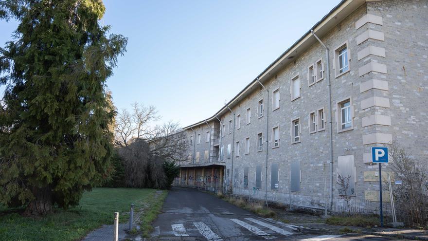 El PSE profundiza en sus diferencias con el PNV en materia migratoria al pactar una enmienda con EH Bildu y Sumar