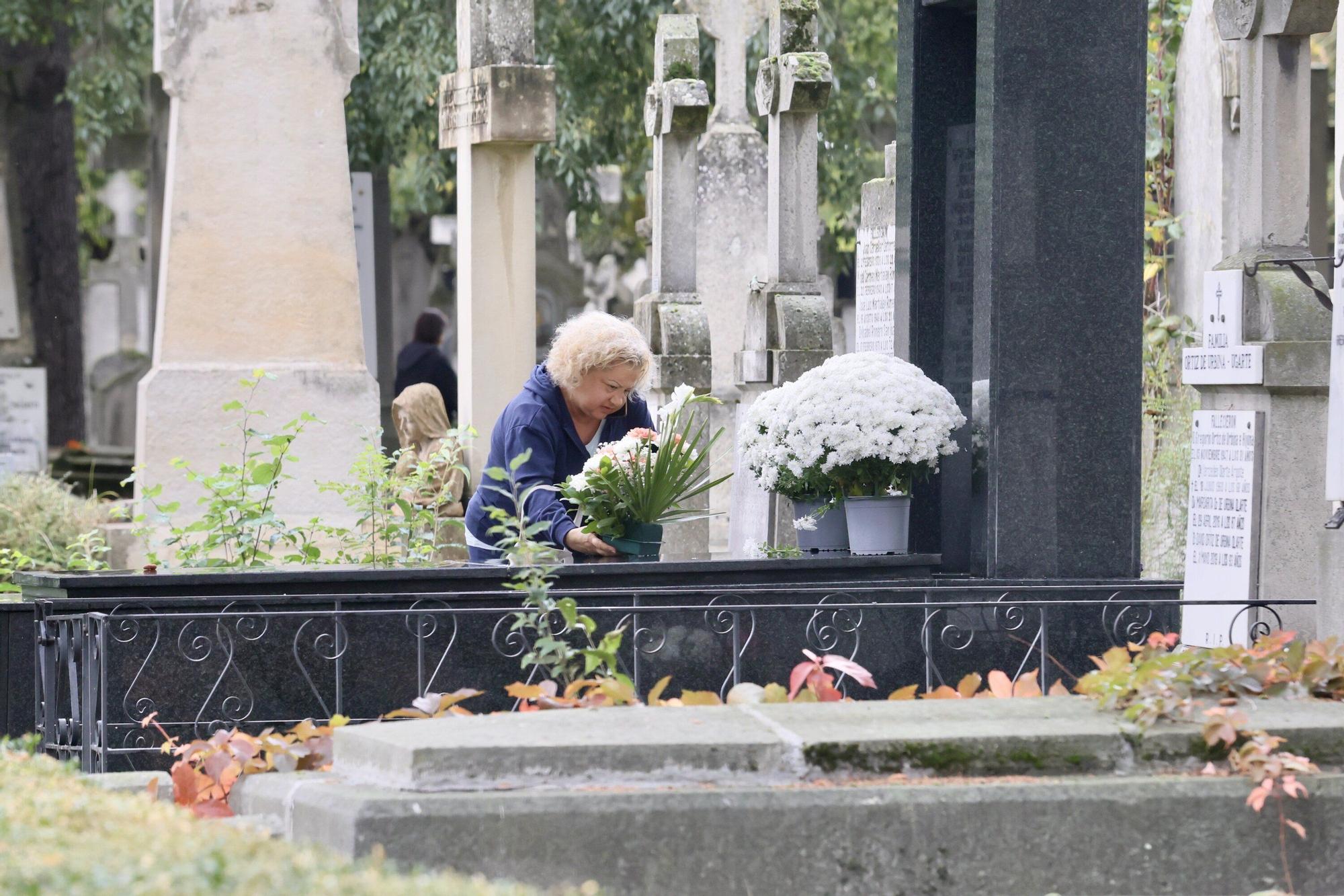 En imágenes: Vitoria muestra sus respetos en el día de Todos los Santos