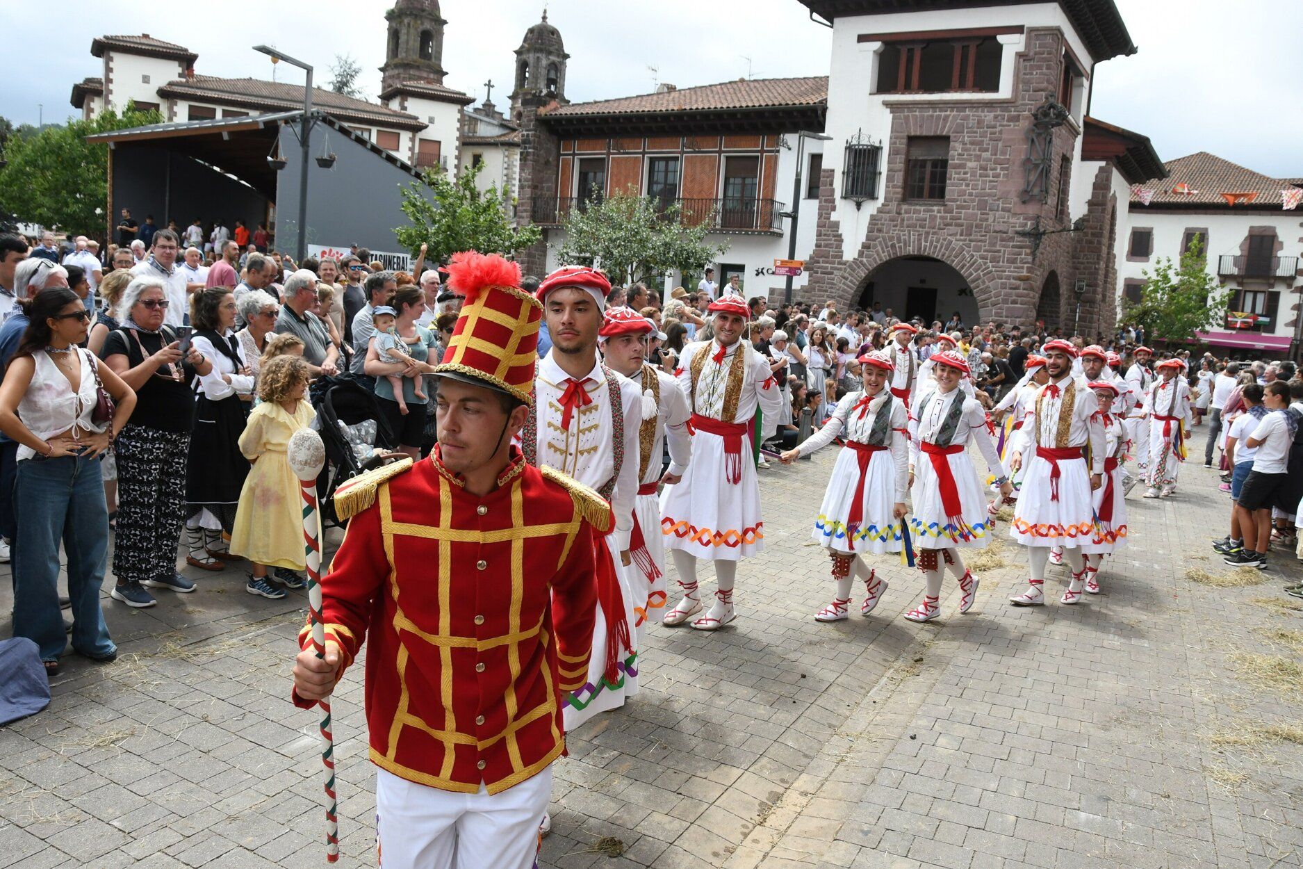 15 pueblos unidos en el Baztandarren Biltzarra