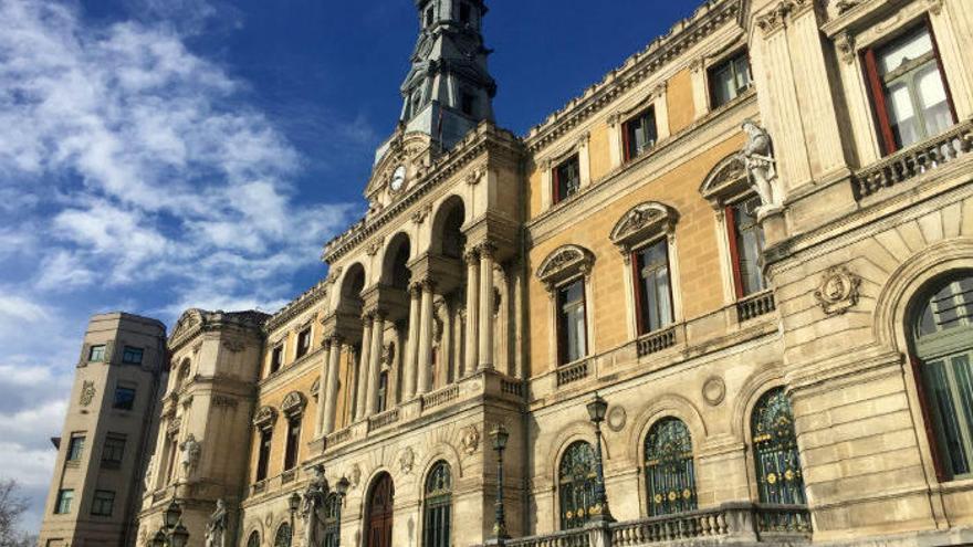 Udalak zenbait hitzarmen sinatu ditu Bilboko adinekoen elkarteekin