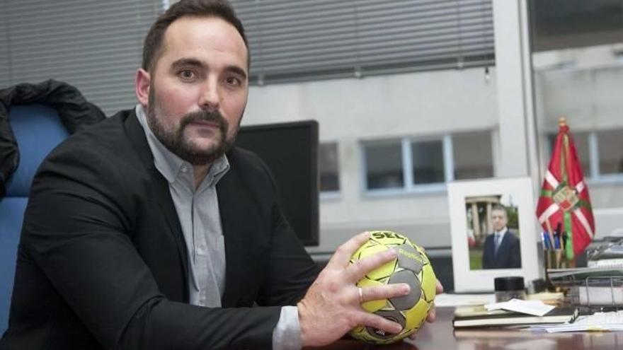 “Si aspiramos a ser oficiales hay que jugar en las fechas FIFA”