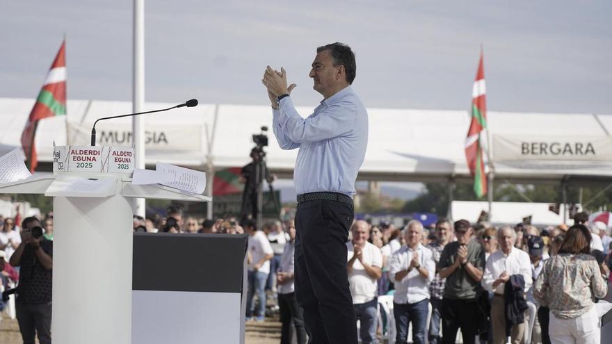 Aitor Esteban avisa de que si el nuevo estatus no supone un “salto real, el PNV no estará”