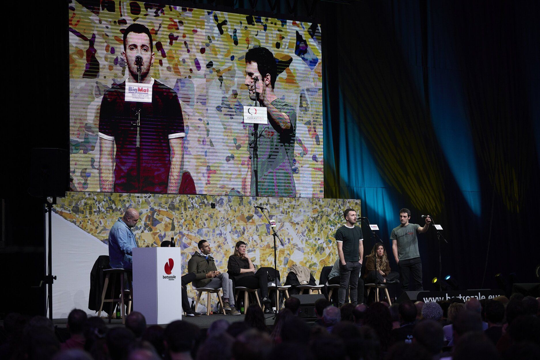 Navarra Arena, jendez lepo Nafarroako Bertsolari Txapelketa 2025-eko finalean