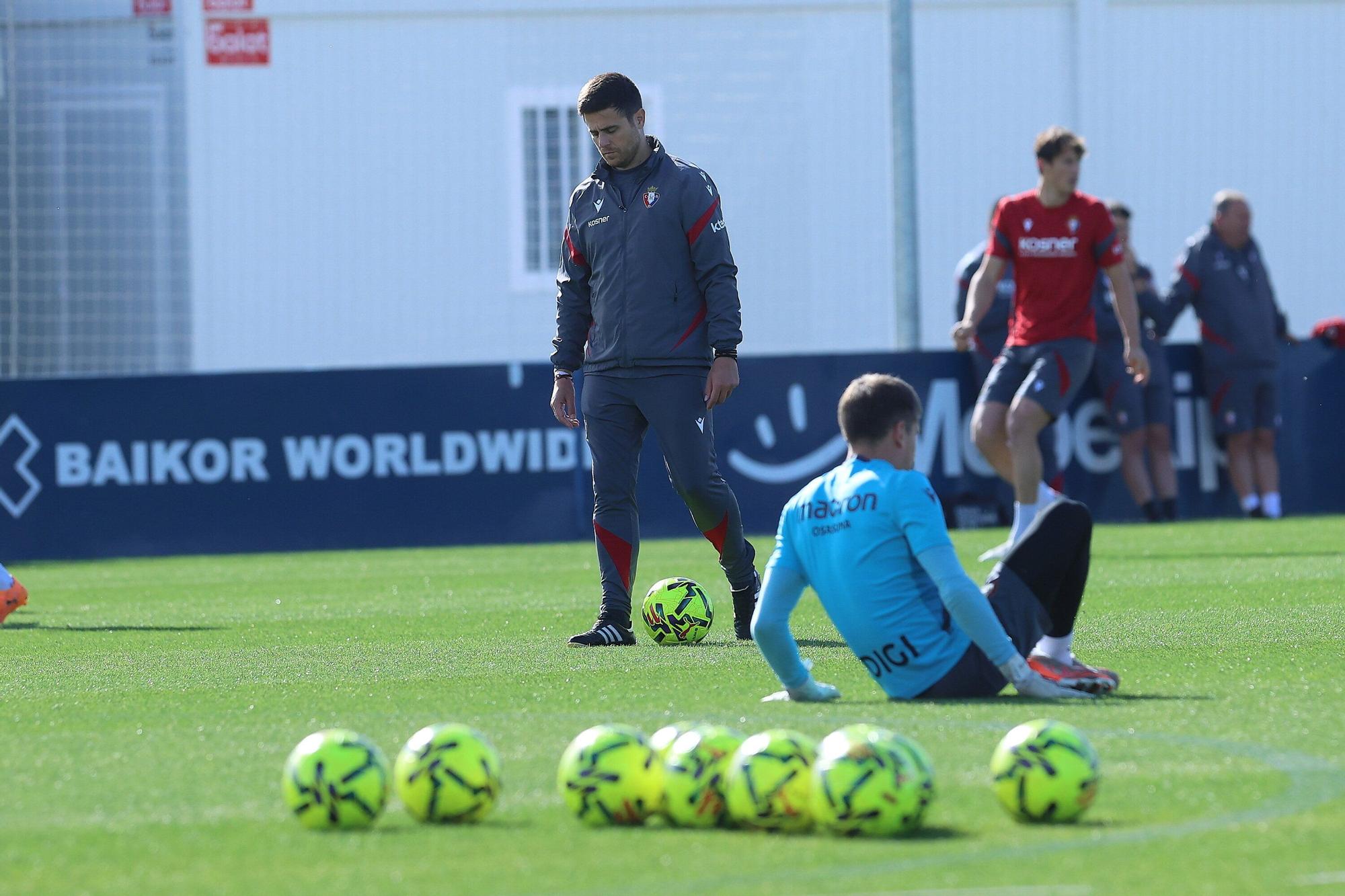 Fotos del entrenamiento de Osasuna (martes 4 de noviembre de 2025)