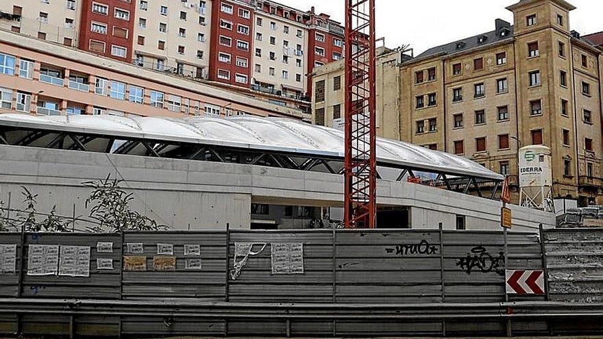 Aspecto de las obras del edificio polivalente de Errebal. Foto: J.L.