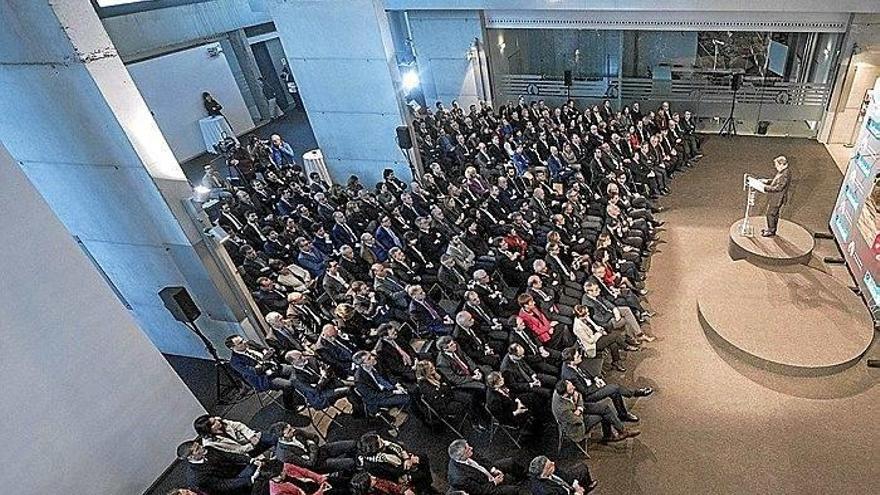 Esnaola valora la capacidad de reinvención de la Cámara