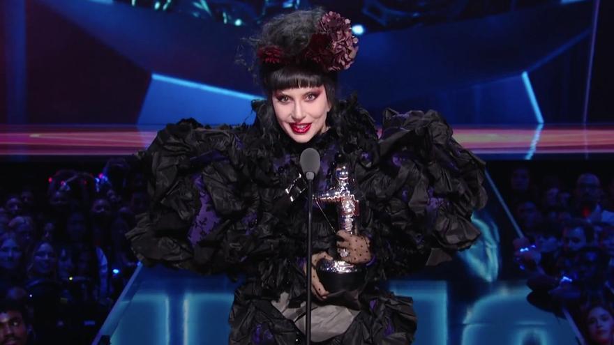 Lady Gaga se corona como artista más premiada y Ricky Martin hace historia en los MTV VMAs 2025 ganando el primer premio Latin Icon