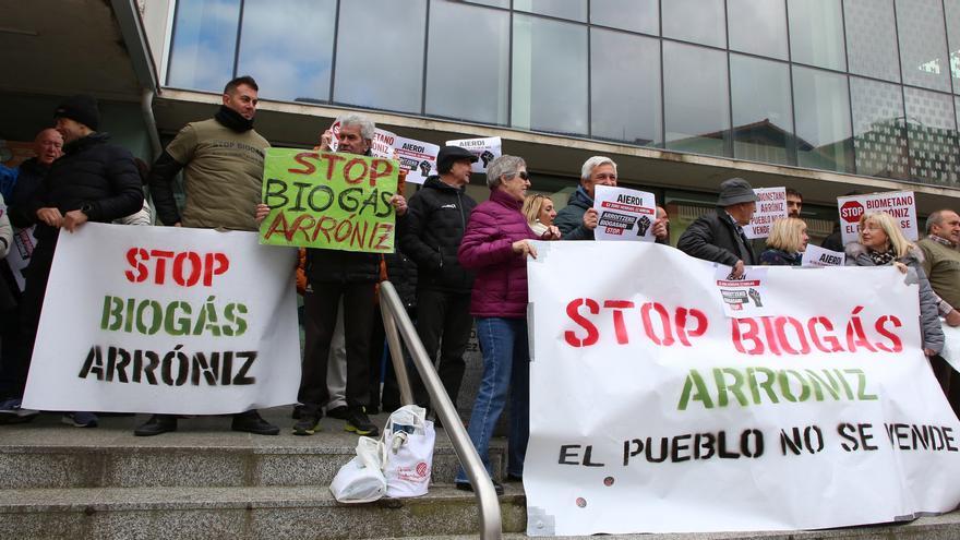Concentración contra la planta de biometano en Arróniz